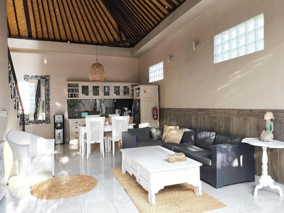 Cute 2Br Villa In The Heart Of Seminyak Exterior photo